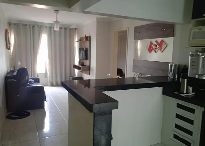 Apartamento a 50m da praia do forte
