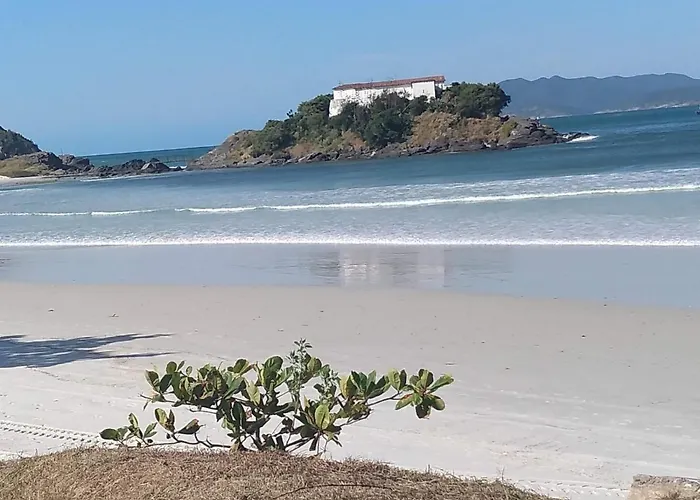 Apartamento a 50m da praia do forte